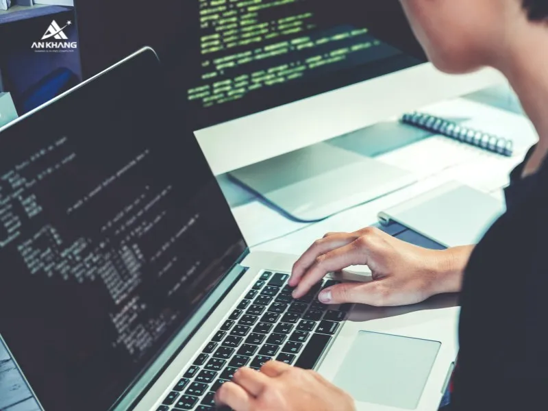 Tiêu chí chọn laptop CNTT