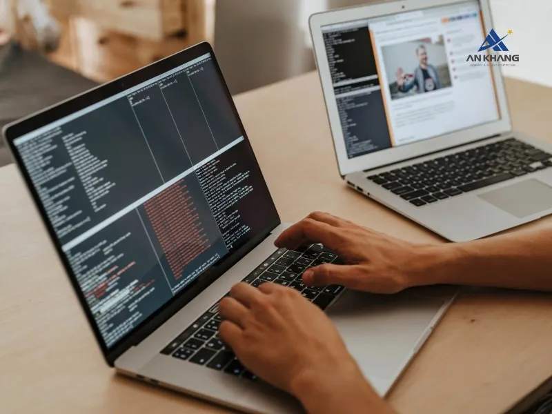 Lựa chọn laptop phù hợp ngành CNTT