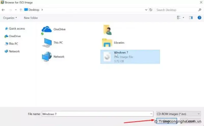 Chọn file cài đặt Windows 7 và bấm Open.