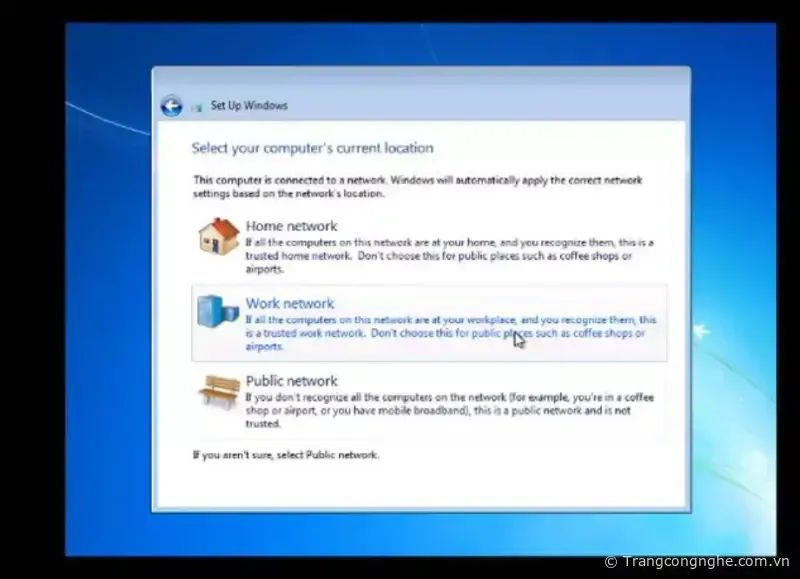 Chọn mạng Home Network cho máy ảo.