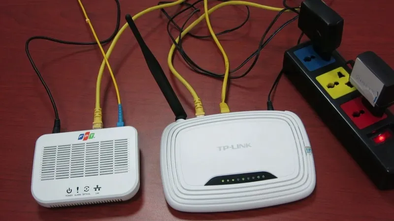 Thực hiện kết nối các thiết bị vào nguồn điện ổn định trong nhà của bạn