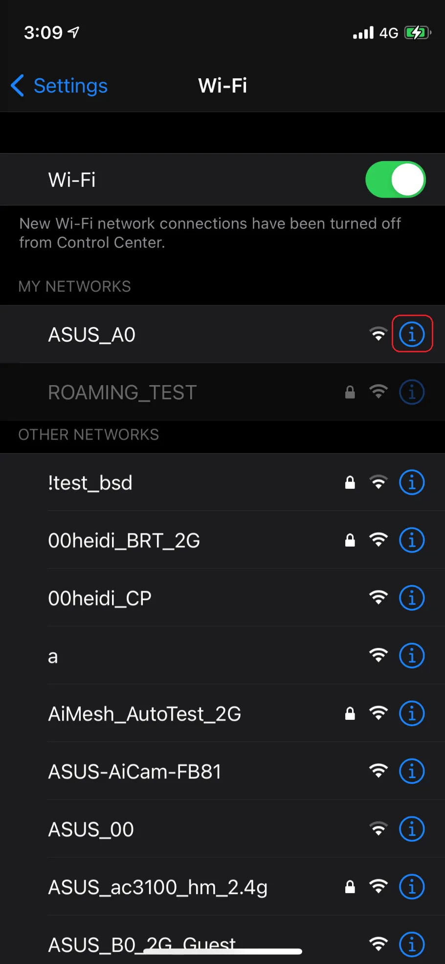 Nhấn vào biểu tượng chữ i cạnh tên mạng wifi đang kết nối trên iOS