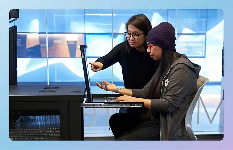 Quản trị mạng thông minh với Network ATC và Network HUD