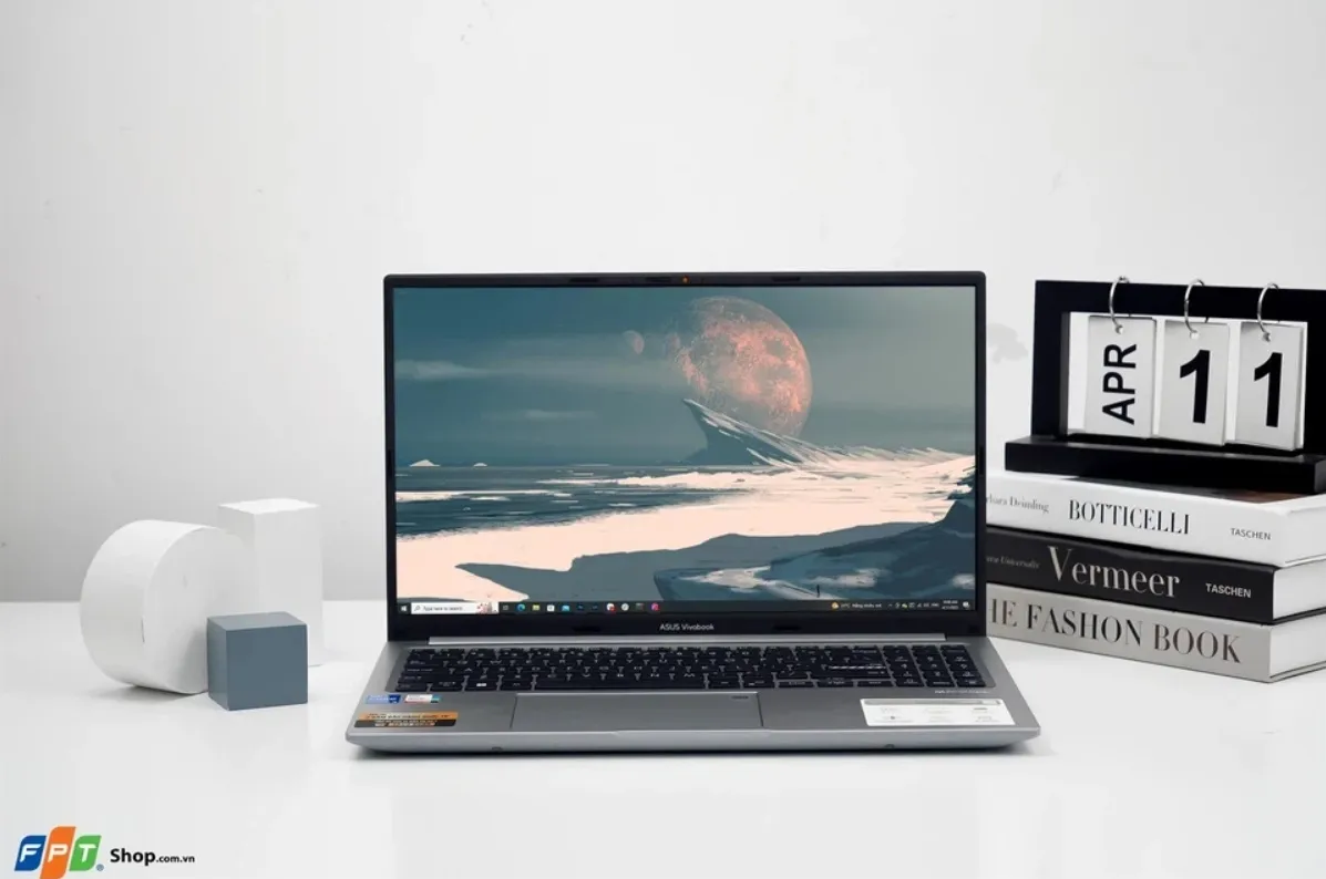 Trải nghiệm hình ảnh sống động trên màn hình OLED của Asus Vivobook 15