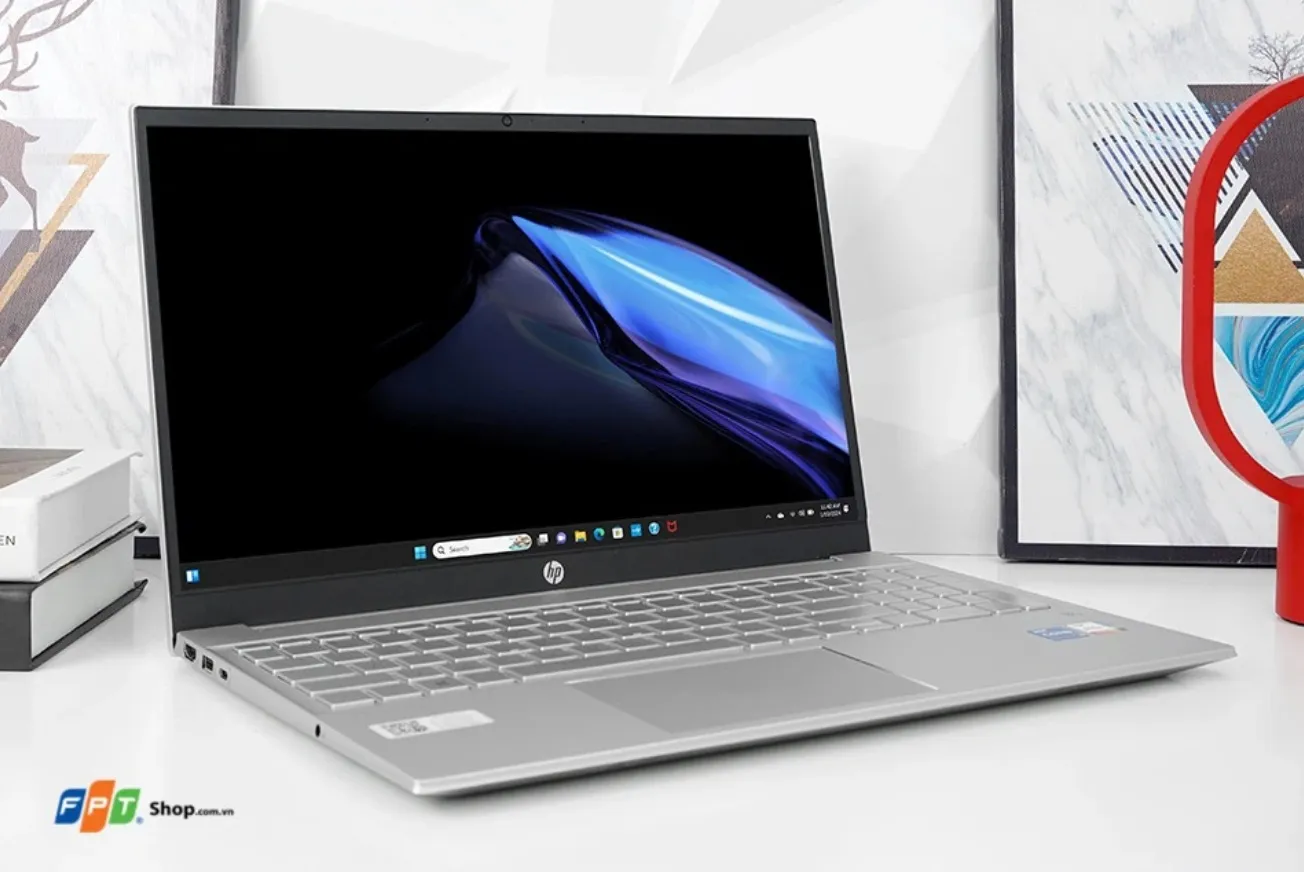 Laptop HP Pavilion 15 với thiết kế kim loại sang trọng và tinh tế