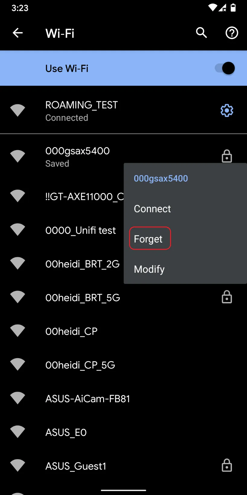 Nhấn Forget để hoàn tất việc xóa cấu hình mạng wifi trên Android