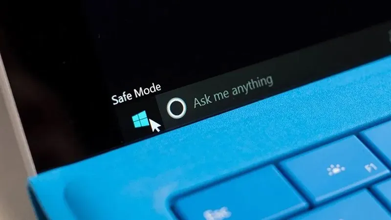 Giao diện tùy chọn khởi động lại máy ở chế độ Safe Mode trên Windows