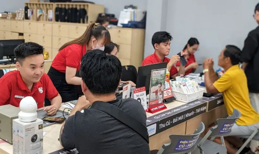 Dịch vụ thay pin tại Điện Thoại Vui