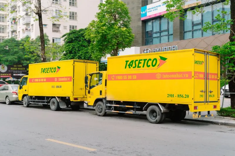 Váº­n chuyá»ƒn mÃ¡y tÃ­nh Ä‘i xa báº±ng Ã´ tÃ´