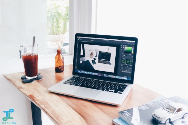 Khách hàng được hỗ trợ bảo hành khi thay thế linh kiện