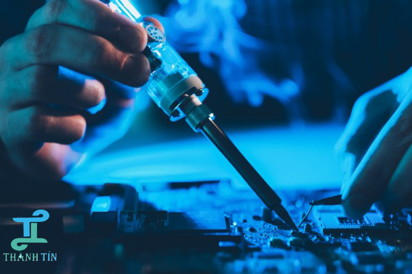 Hỗ trợ bảo trì thiết bị khi sửa máy tính Quận 7