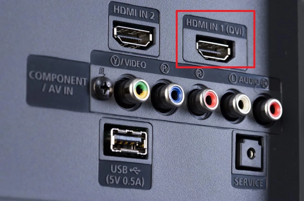 Cổng HDMI trên màn hình hiện đại