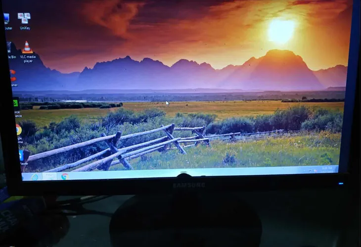 Nguyên nhân màn hình bị lệch sang một bên tạo khoảng đen khó chịu