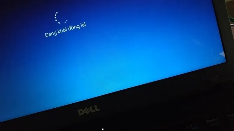 Cách khởi động lại Windows Explorer để tìm lại biểu tượng wifi