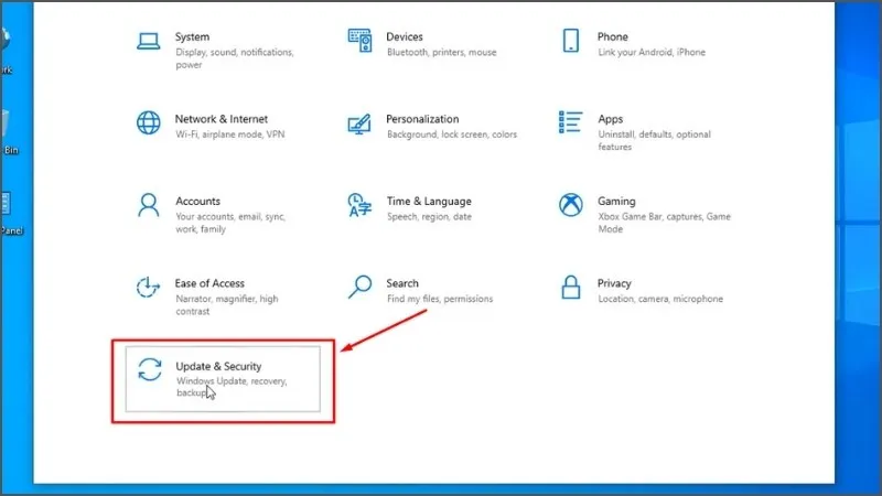 Chọn Update & Security trong cửa sổ Windows Settings