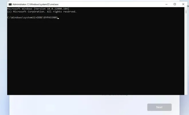 Khi cửa sổ lệnh Command Prompt hiện ra, bạn tiến hành nhập lệnh OOBEBYPASSNRO