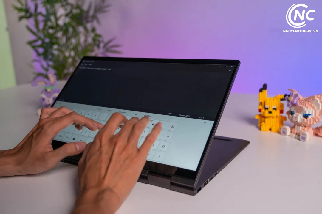 Câu hỏi thường gặp về màn hình laptop bị ẩm và cách xử lý Câu hỏi thường gặp về màn hình laptop bị ẩm và cách xử lý