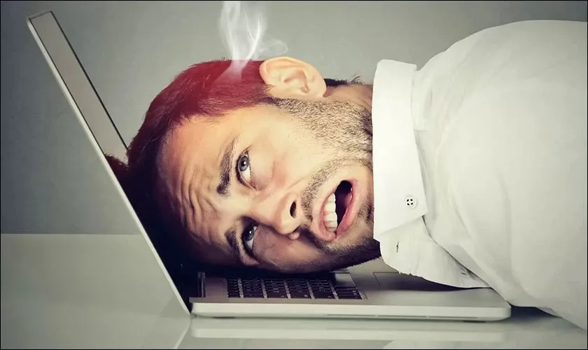 Kiểm tra nhiệt độ Adapter và dây sạc