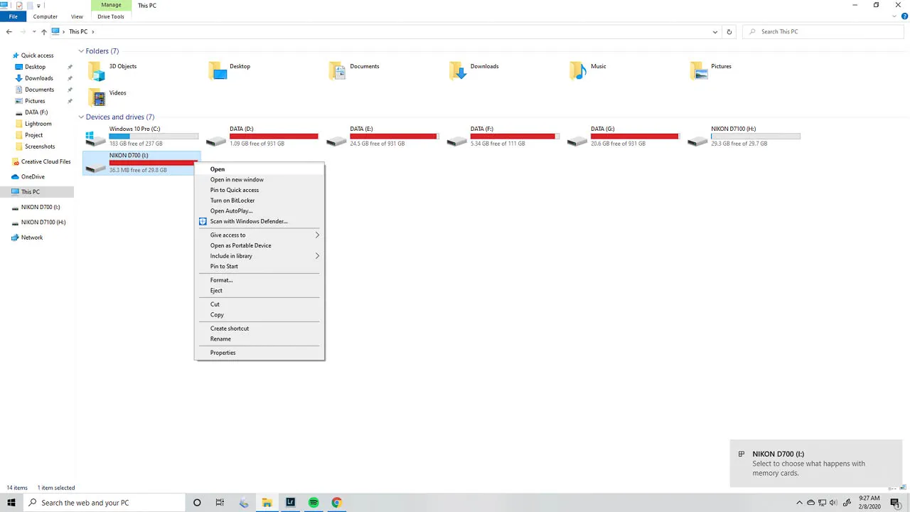 Giao diện File Explorer khi truy cập thẻ nhớ qua đầu đọc