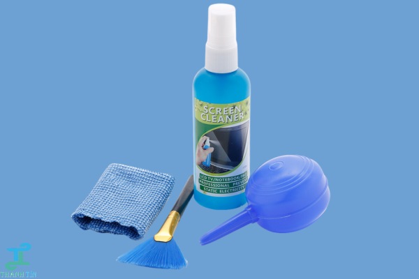 Cần chuẩn bị đủ dụng cụ trước khi vệ sinh máy tính Quận 11 tại nhà