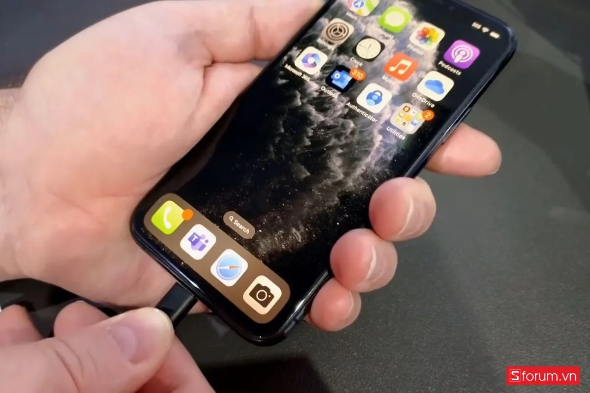 Kết nối iPhone với máy tính Windows