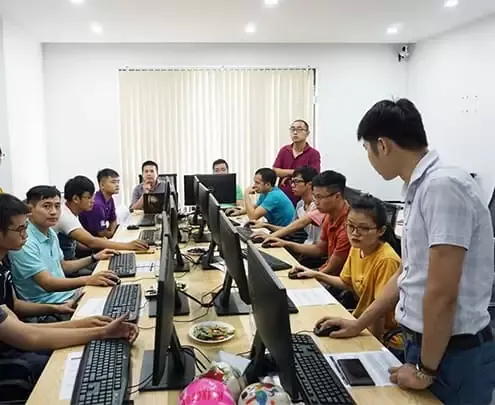 Chuyên gia hướng dẫn cài đặt hệ điều hành và tư vấn giá bản quyền win 10