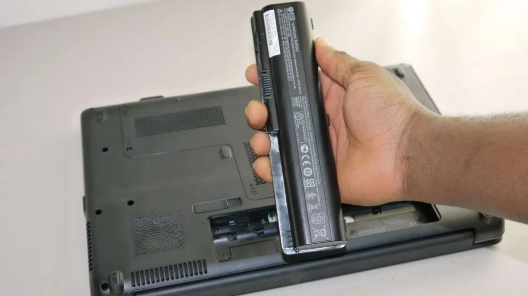 dấu hiệu laptop sạc không vào pin