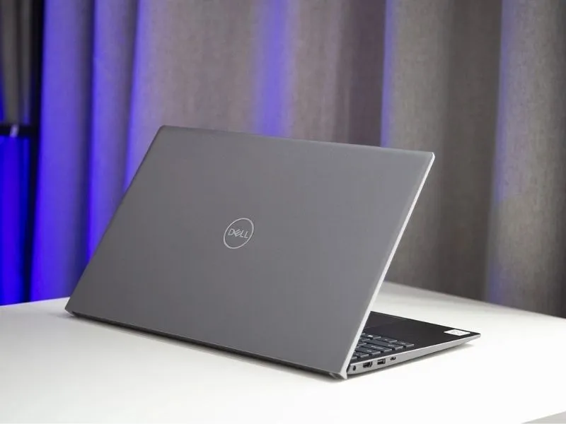 Dell Vostro được thiết kế cho doanh nghiệp với độ bền cao