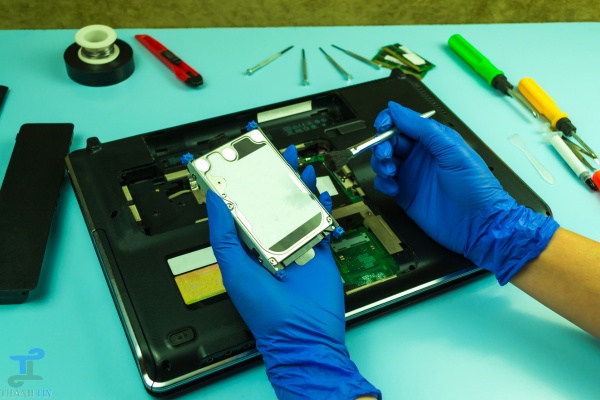 Đội ngũ kỹ thuật viên vệ sinh máy tính của Thành Tín Computer giàu kinh nghiệm