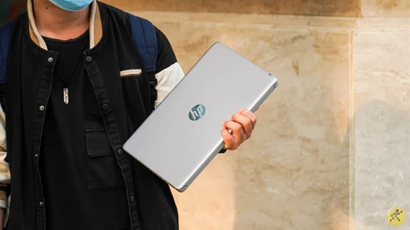 Sinh viÃªn nÄƒm nháº¥t cÃ³ nÃªn mua laptop khÃ´ng? Ä Ã¢y lÃ  nhá»¯ng gá»£i Ã½ cho tÃ¢n sinh viÃªn chá» n mua laptop sao cho phÃ¹ há»£p vá»›i ngÃ nh há» c