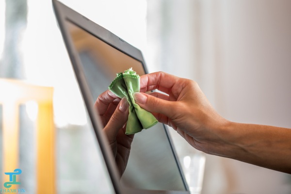 Nên đưa laptop đi bảo dưỡng định kì