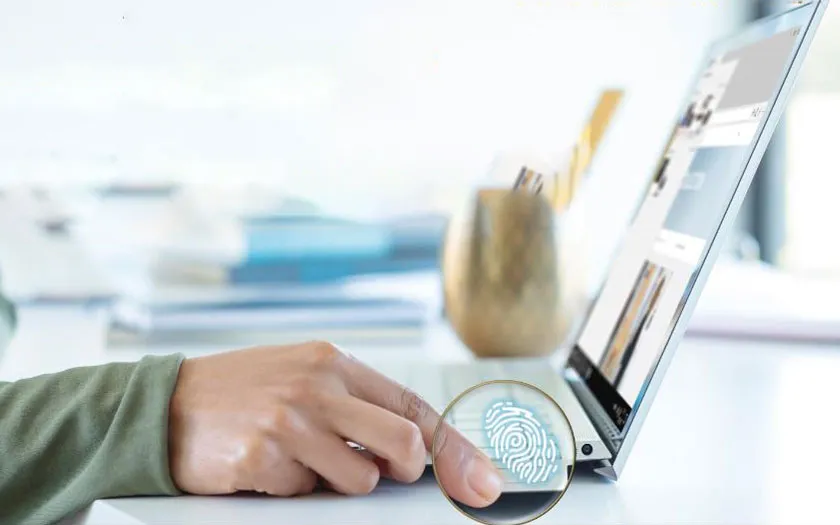 Cảm biến vân tay bảo mật trên HP Envy 13 ah0027TU