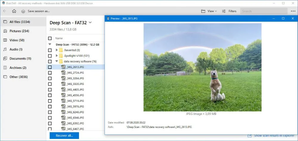 Giao diện quét dữ liệu của Disk Drill với thanh tiến trình và danh sách file tìm thấy