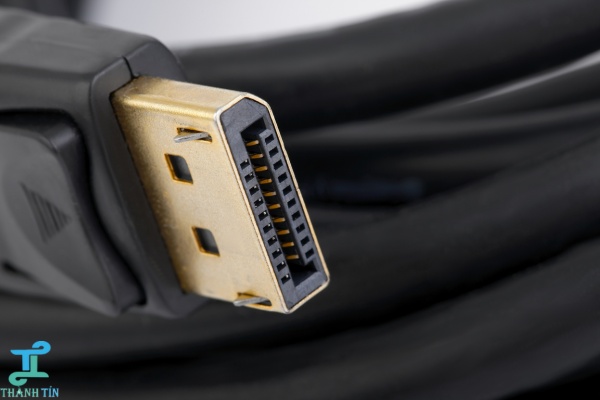 Kiểm tra cáp khi màn hình máy tính bị đen 1 góc