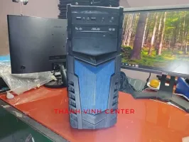 Kiểm tra linh kiện bên trong máy tính cũ trước khi thanh toán