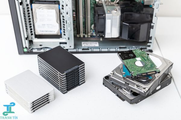 Kiểm tra và vệ sinh ổ cứng của PC