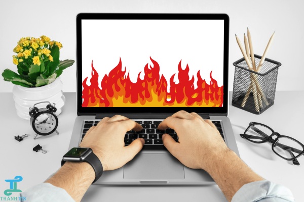 Laptop bị nóng có thể do hỏng quạt