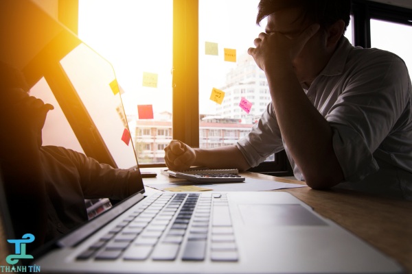 Laptop Dell hoạt động chậm là dấu hiệu main có vấn đề