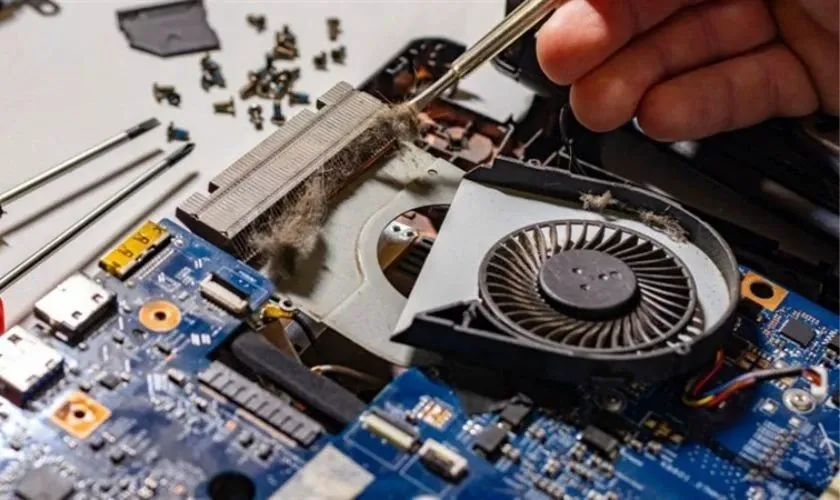 Vệ sinh quạt tản nhiệt