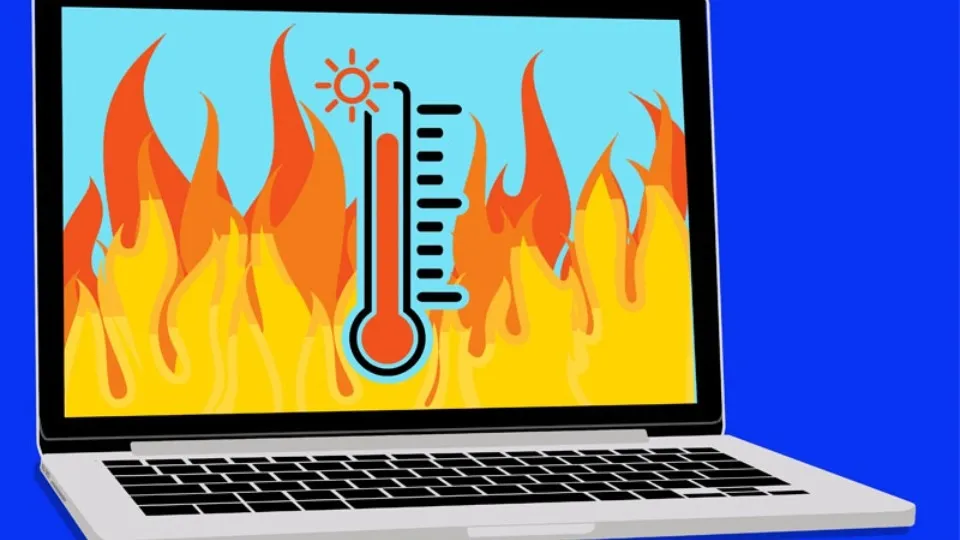 Vệ sinh tản nhiệt laptop định kỳ giúp tránh lỗi sạc do quá nhiệt