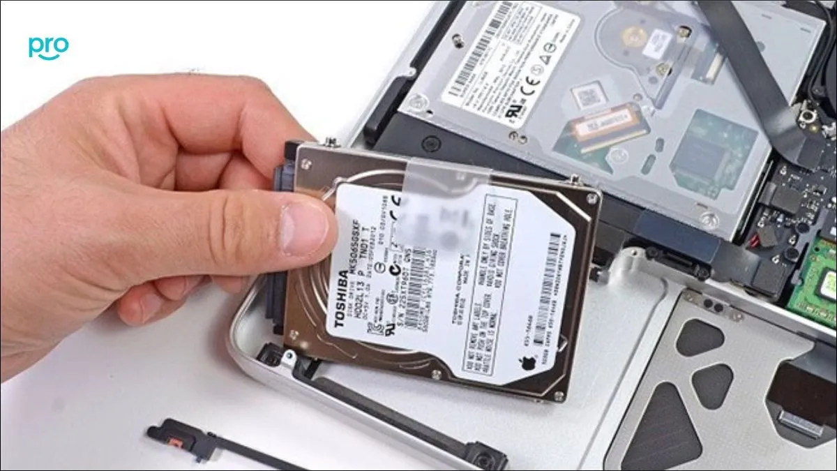 Laptop có SSD sẽ load game nhanh hơn laptop có HDD