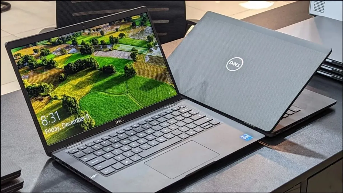 Dell Latitude 7420 có cho mình vẻ ngoài của một chiếc Dell Latitude điển hình cách đây vài năm