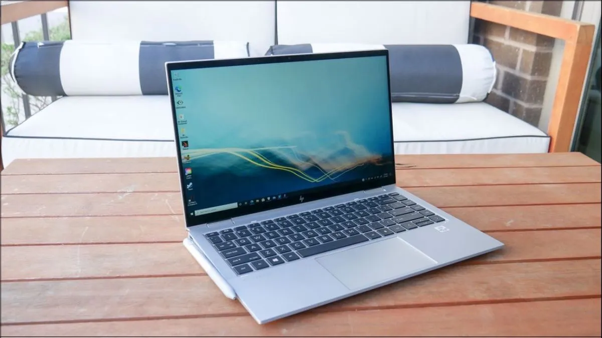 HP Elitebook X360 1040 G7 được trang bị màn hình cảm ứng 14 inch cùng độ phân giải Full HD