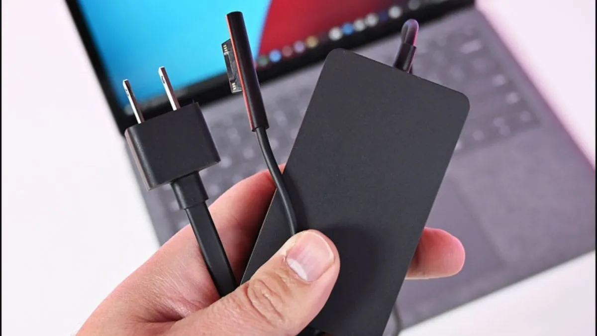 Kiểm tra dây sạc và adapter