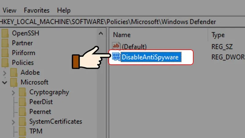 Bạn đổi tên là DisableAntiSpyware