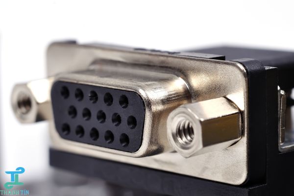 Lỗi kết nối cáp VGA khiến màn hình không lên CPU vẫn chạy