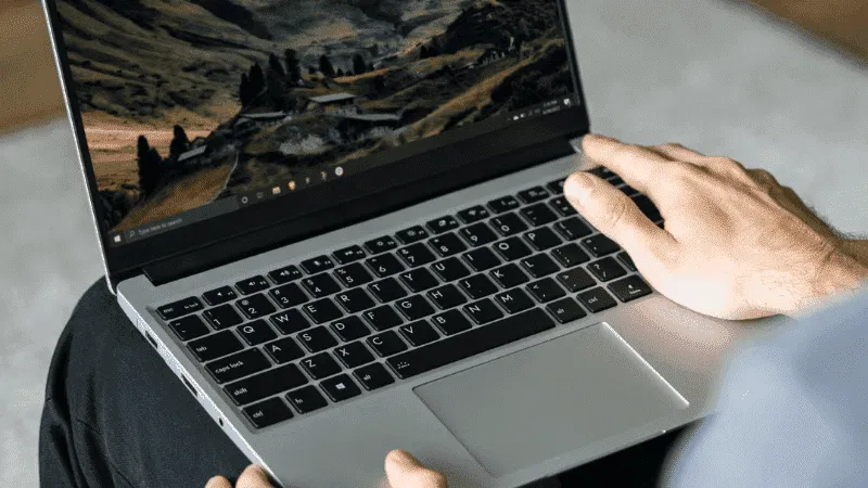 Mất con trỏ chuột laptop do phần mềm