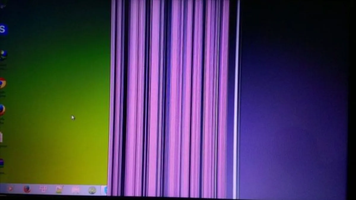 Những lưu ý quan trọng về kỹ thuật khi khắc phục màn hình laptop bị ẩm