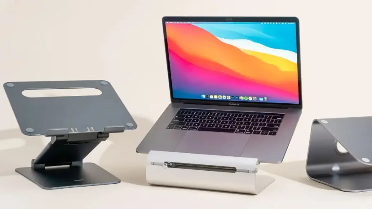 Cách bảo quản máy tính ở nơi khô ráo để tránh màn hình laptop bị ẩm mốc