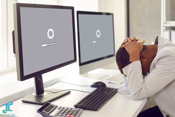 Thiết bị chạy chậm là dấu hiệu nên đưa đi vệ sinh máy tính Quận 2